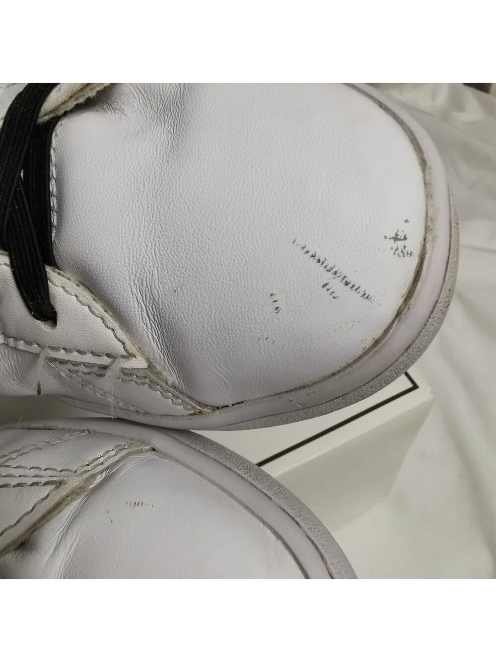 Lacoste White Leather Court Sneakers Gold Logo Women's US 7 - Picture 14 of 14
